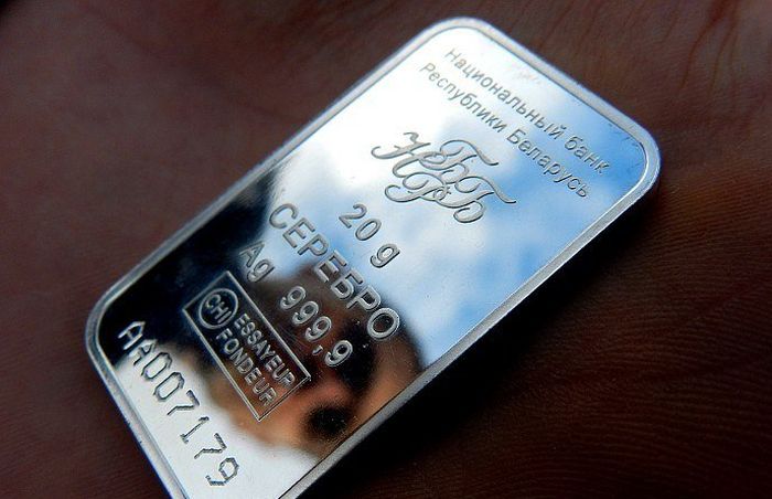 Сколько грамм серебра можно купить за 17 килограмм денег (8 фото)