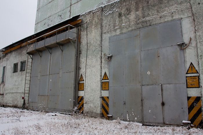 Заброшенная военная база ремонта железнодорожных ракетных комплексов (43 фото)