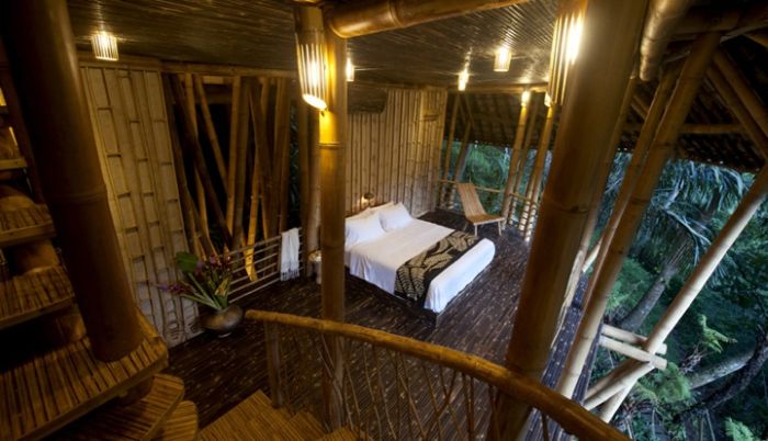 Дом из бамбука на Бали (15 фото)