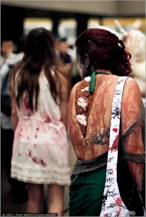 Грандиозный зомби-парад в Торонто (75 фото + видео)