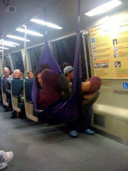 пассажиры общественного транспорта