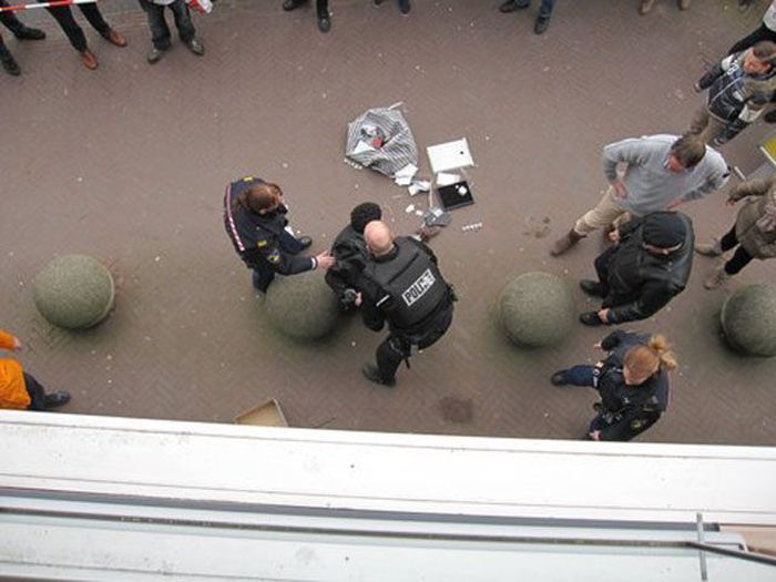 Неудачное ограбление (16 фото)