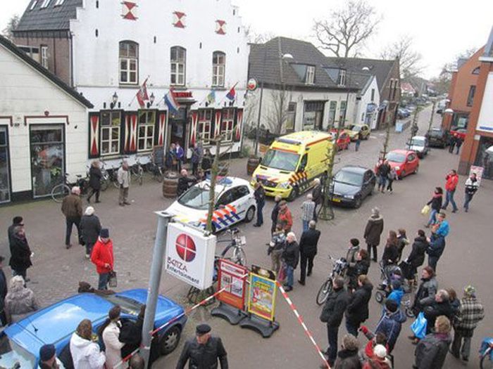 Неудачное ограбление (16 фото)