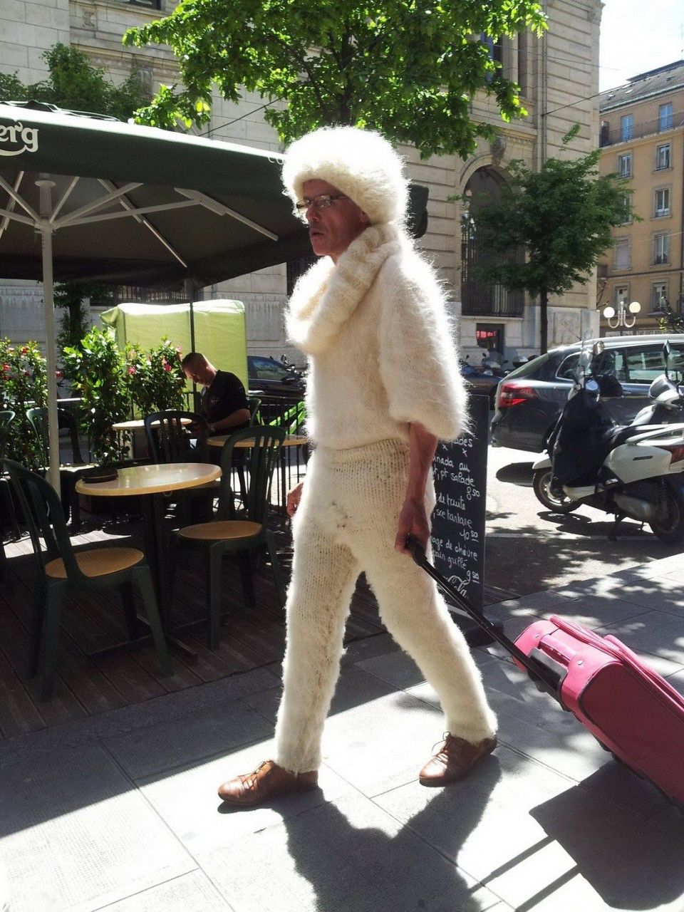 Нелепо одетые модники и модницы ;).