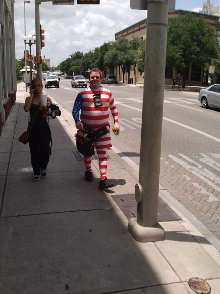 Нелепо одетые модники и модницы ;).