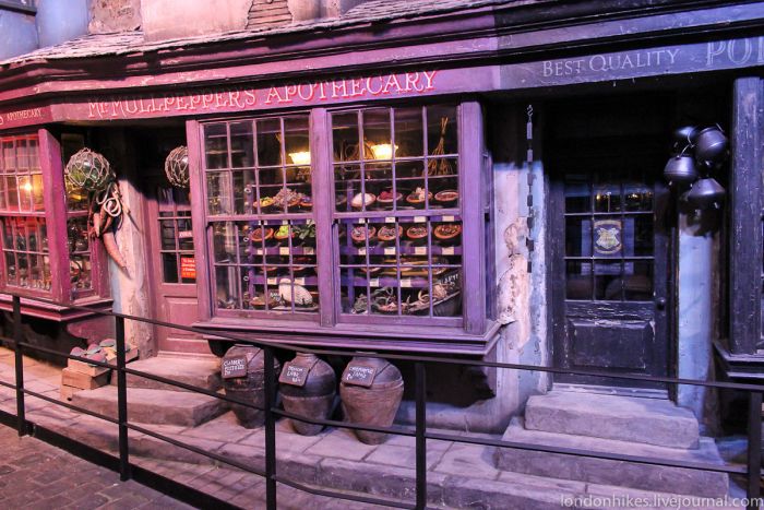 Музей Гарри Поттера на окраине Лондона (104 фото)
