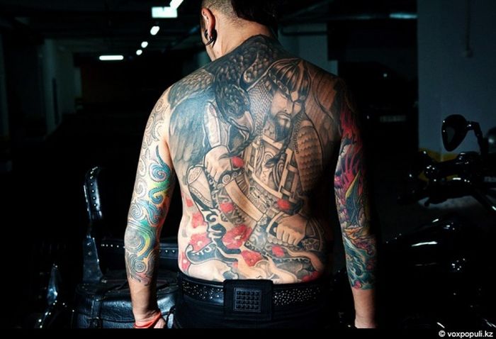 Татуировки и люди (34 фото)