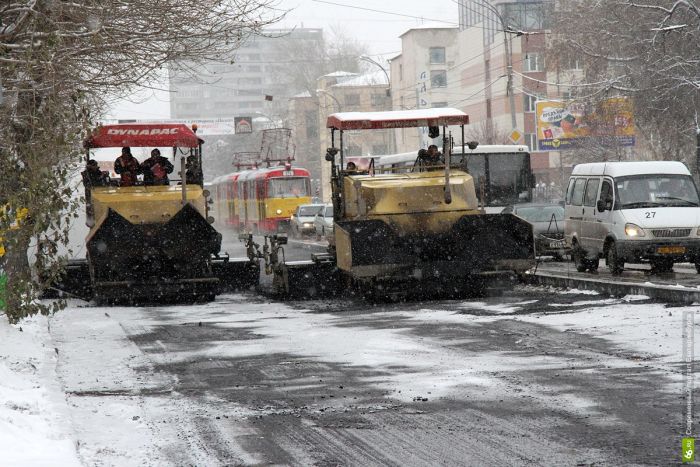 Дорожные службы появляются только с наступлением холодов (94 фото)