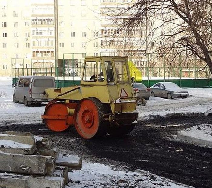 Дорожные службы появляются только с наступлением холодов (94 фото)