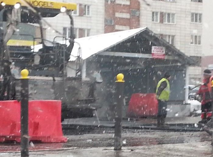 Дорожные службы появляются только с наступлением холодов (94 фото)