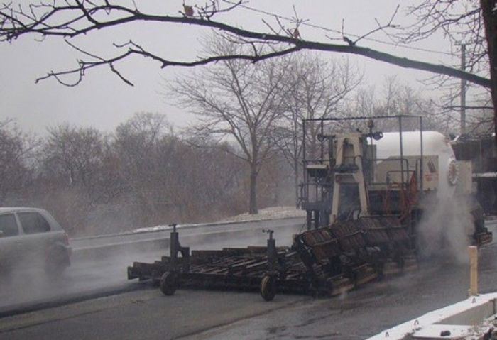 Дорожные службы появляются только с наступлением холодов (94 фото)