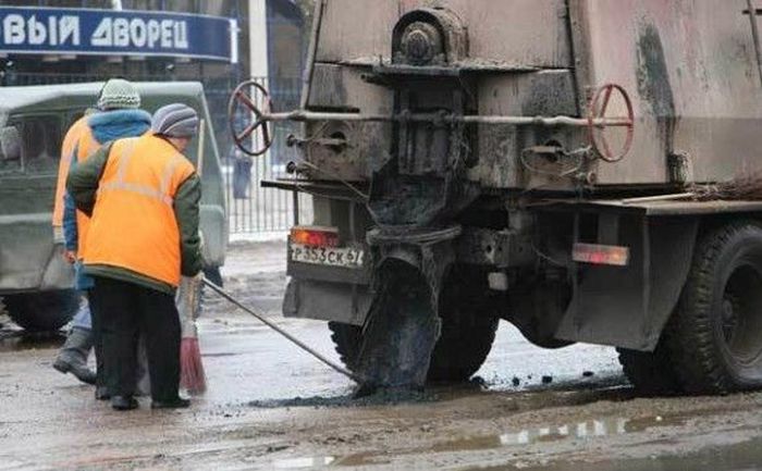 Дорожные службы появляются только с наступлением холодов (94 фото)