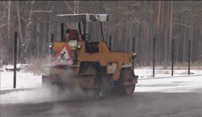 Дорожные службы появляются только с наступлением холодов (94 фото)