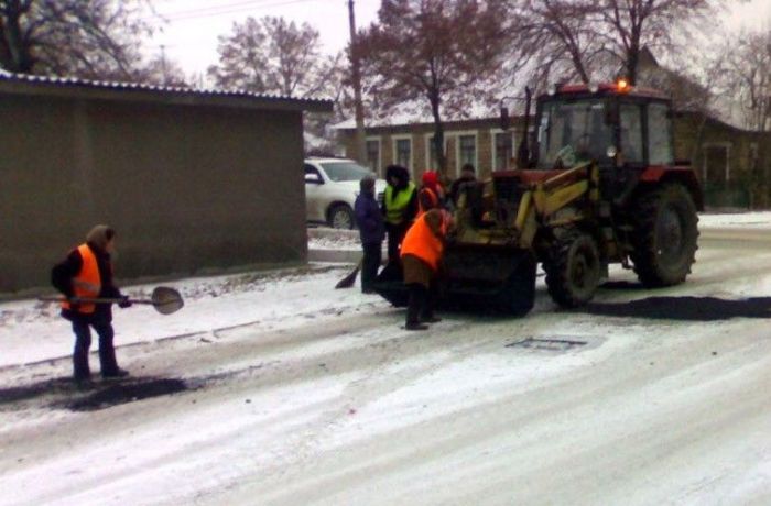 Дорожные службы появляются только с наступлением холодов (94 фото)