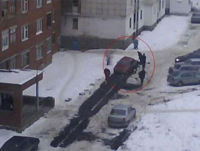 Дорожные службы появляются только с наступлением холодов (94 фото)