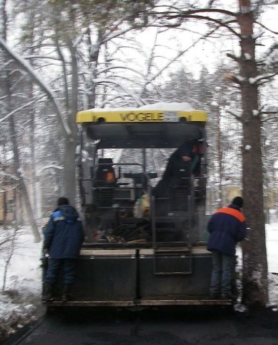 Дорожные службы появляются только с наступлением холодов (94 фото)