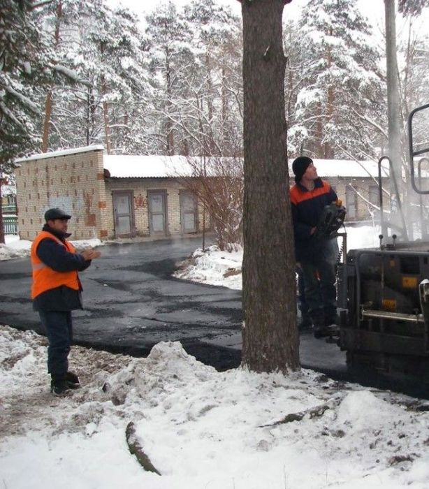Дорожные службы появляются только с наступлением холодов (94 фото)
