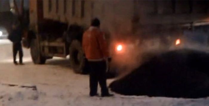 Дорожные службы появляются только с наступлением холодов (94 фото)