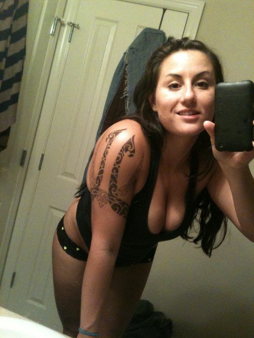 Девушки с внушительным размером груди (39 фото)