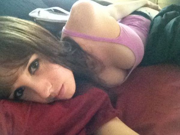 Девушки с внушительным размером груди (39 фото)