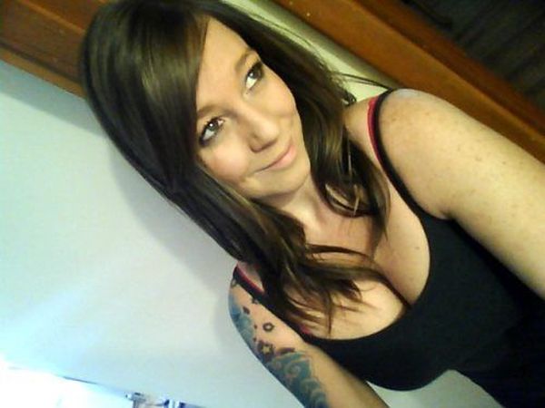 Девушки с внушительным размером груди (39 фото)