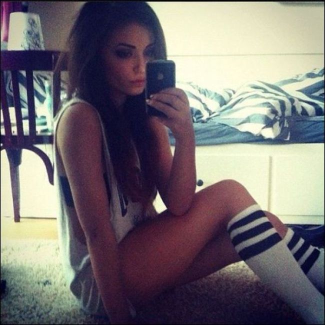 Девушки любят фотографировать себя (46 фото)