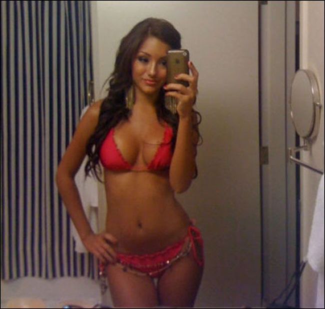 Девушки любят фотографировать себя (46 фото)