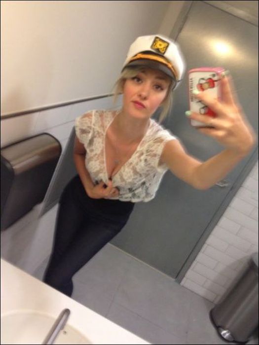 Девушки любят фотографировать себя (46 фото)