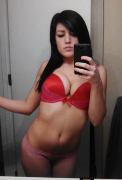 Девушки, которым сложно смотреть в глаза при разговоре (60 фото)